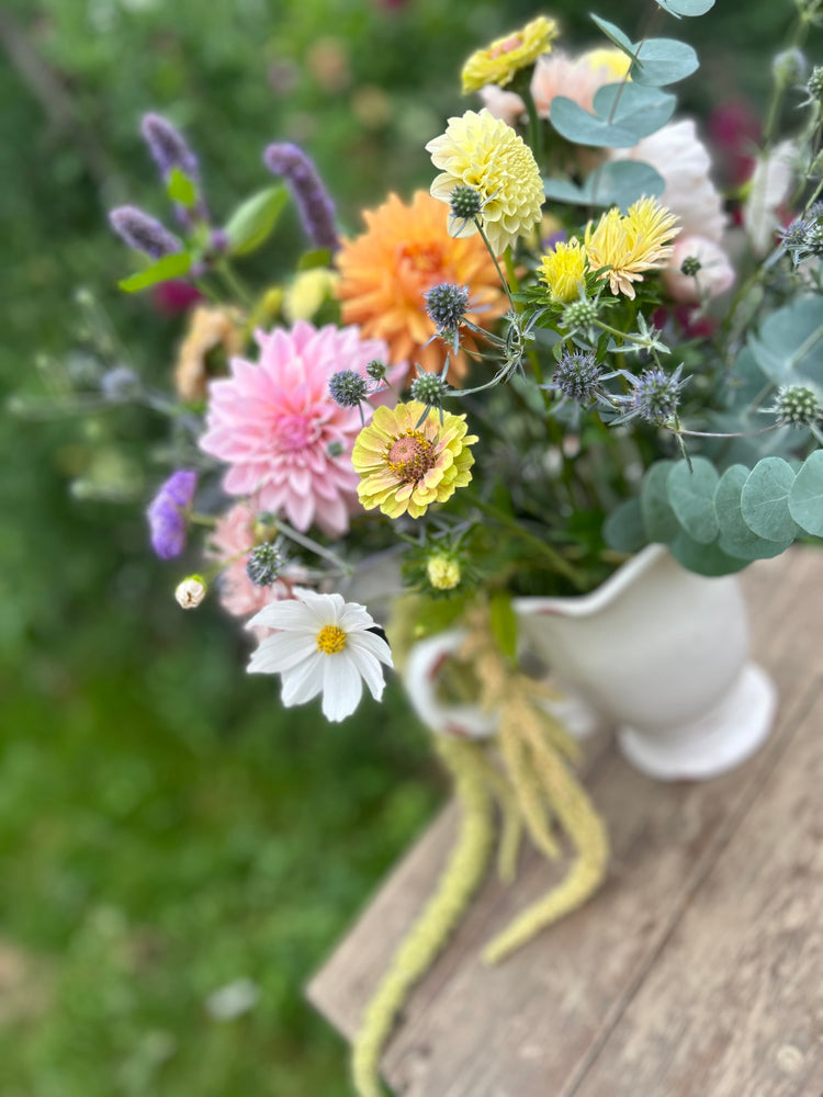 Seasonal Flower Subscriptions